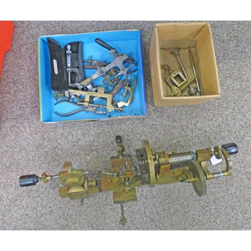 1082 - FULLY ADJUSTABLE WATCHMAKERS MANDREL LATHE WITH BRASS BODY AND STEEL ATTACHMENTS & SCREWS, CRANK HAN... 