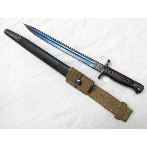 1125 - 1907 PATTERN BAYONET BY VICKERS LTD WITH 30.4CM LONG BLACKENED/BLUED BLADE WITH SEVERAL MARKINGS TO ... 