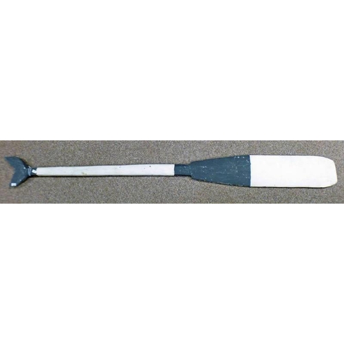 1178 - TRIBAL PADDLE CLUB, BLACK & WHITE DECORATION, 156CM LONG