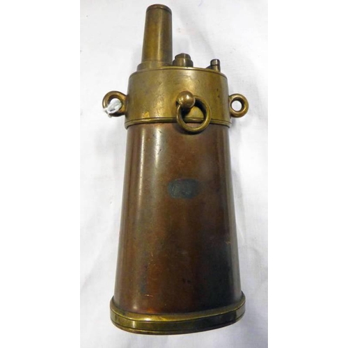 1341 - 19TH CENTURY CONTINENTAL PISTOL FLASK WITH BRASS MOUNT AND COPPER BODY OF OVAL SHAPE, TOP MARKED 33 ... 