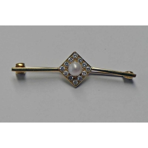 143 - 18CT GOLD DIAMOND AND CULTURED PEARL SET BROOCH