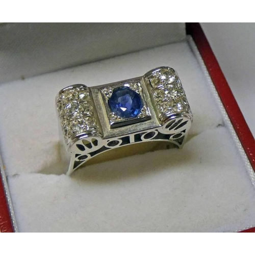 17 - FRENCH ART DECO STYLE SAPPHIRE & DIAMOND SET RING