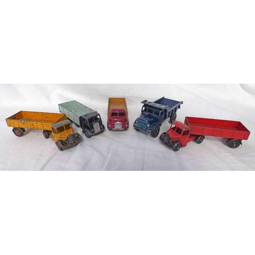 2020 - SELECTION OF PLAYWORN DINKY TOYS COMMERCIAL VEHICLES INCLUDING BIG BEDFORD, ARTICULATED TRUCK, GUY W... 