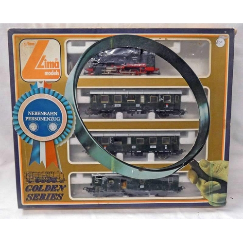 2138 - LIMA HO GAUGE D3 PASSENGER SET FROM THE GOLDEN SERIES RANGE. BOXED