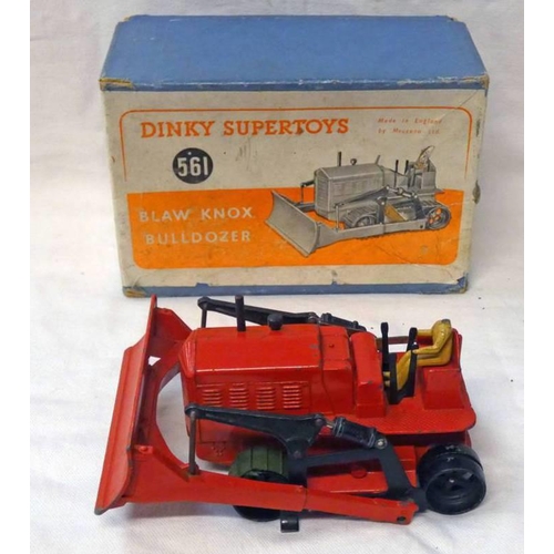 2197 - DINKY TOYS 561 - BLAW KNOX BULLDOZER. BOXED