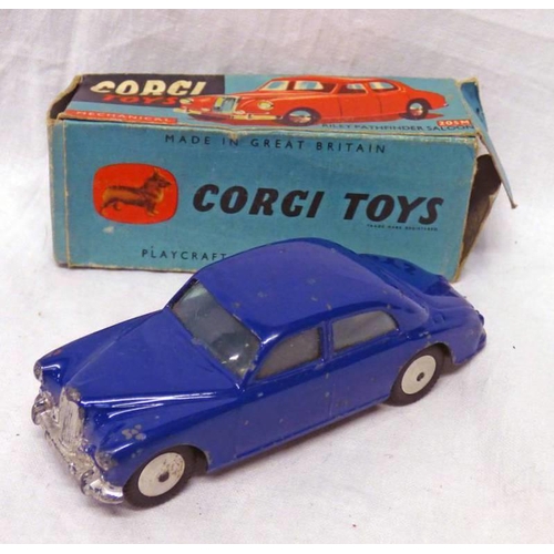 2246 - CORGI TOYS 205 M - RILEY PATHFINDER SALOON (MECHANICAL) BOXED.