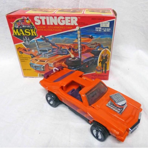 2274 - M.A.S.K. STINGER GTO/ARMOURED TANK FROM KENNER. BOXED