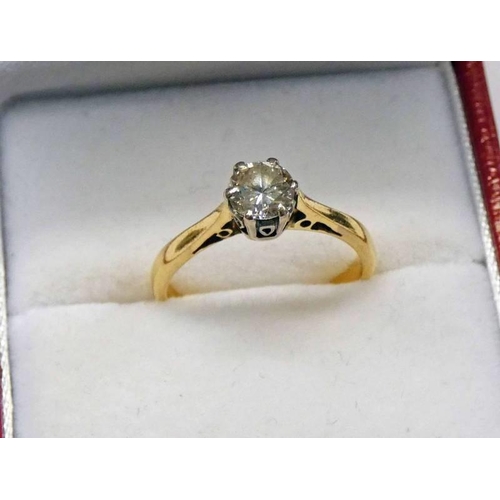 320 - DIAMOND SINGLE STONE RING, THE BRILLIANT-CUT DIAMOND APPROX. 0.5 CARATS