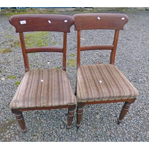 5017 - PAIR OF MAHOGANY DINING CHAIRS ON TURNED SUPPORTS