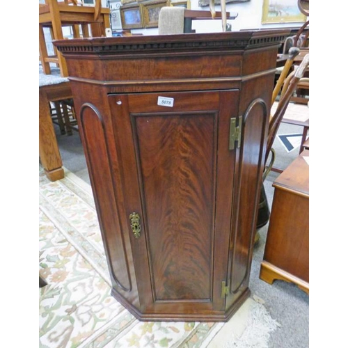 5078 - 19TH CENTURY MAHOGANY CABINET WITH PANEL DOOR OPENING TO SHELVED INTERIOR, HEIGHT 103CM