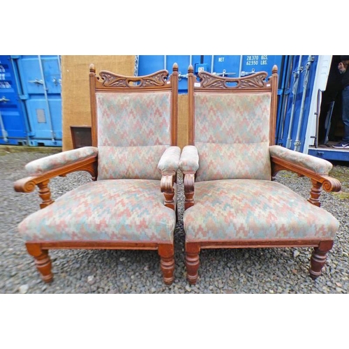 5094 - PAIR OF 19TH CENTURY OAK ARMCHAIRS ON TURNED SUPPORTS WITH CHECKED PATTERN, LENGTH 69CM