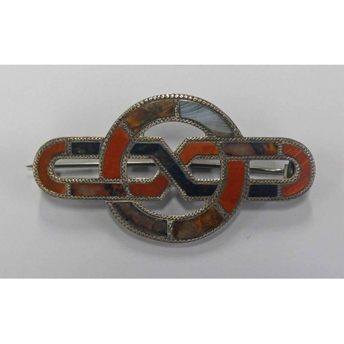 66 - SCOTTISH AGATE & HARDSTONE SET BROOCH WITH KITE MARK TO REAR.