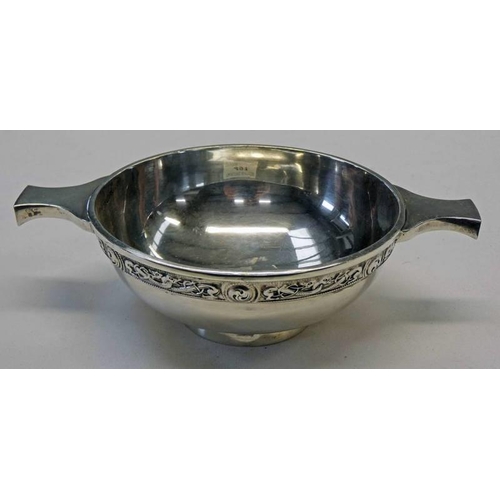 76 - SCOTTISH SILVER QUAICH WITH CELTIC PATTERN RIM BY HAMILTON & INCHES EDINBURGH 1976 - 220G, 17CM WIDE... 