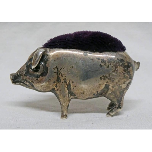 90 - SILVER PIG PIN CUSHION