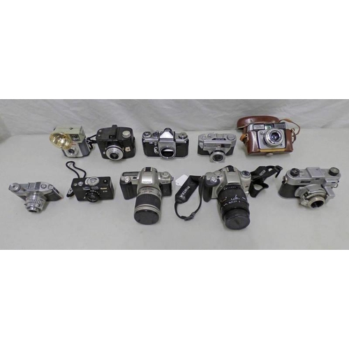 2045 - SELECTION OF 10 CAMERAS INCLUDING PENTAX MZ-50, ILFORD SPORTSMAN, ROLLEI B35 AND OTHERS