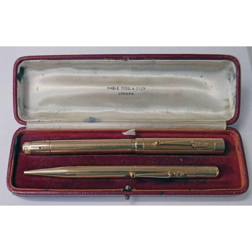 2417 - CASED SET OF MABIE TODD PEN & PENCIL SET MARKED 'SWAN' PEN WITH 14C - 585 NIB & FUNE POYNT PENCIL