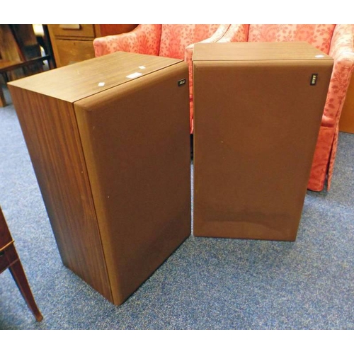 5007 - PAIR OF AKAI SPEAKERS WIDTH 39 CM