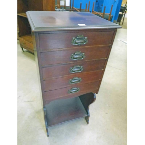149 - EARLY 20TH CENTURY MAHOGANY MUSIC CHEST OF 5 DRAWERS OVER SHELF, WIDTH 48CM X HEIGHT 102CM