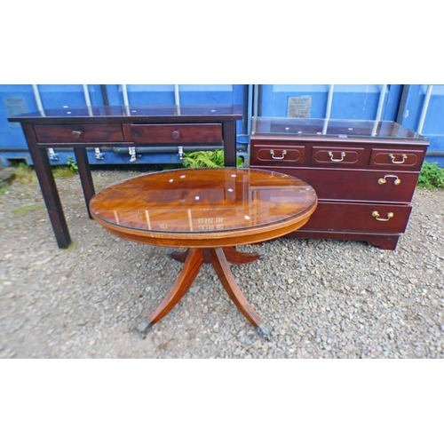 150 - MAHOGANY CHEST OF 3 DRAWERS WIDTH OVAL PEDESTAL TABLE ON 4 SPREADING SUPPORTS WITH PAW FEET, AND MAH... 