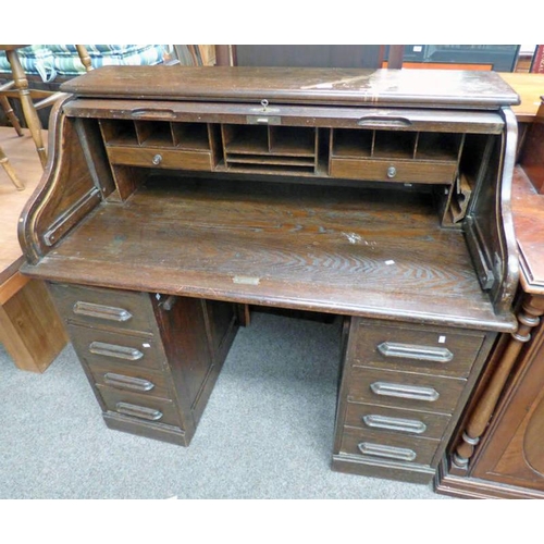 184 - EARLY 20TH CENTURY OAK ROLL-TOP DESK WITH TWIN PEDESTALS