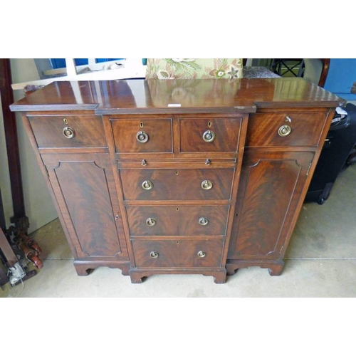 Lot 208       