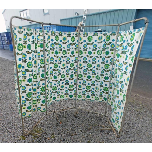 51Q - METAL FRAMED NURSE'S SCREEN WITH FLORAL PATTERN.  HEIGHT 168 CM