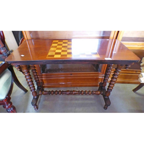 60 - MAHOGANY GAMES TABLE WITH BARLEY TWIST SUPPORTS, LENGTH 86CM