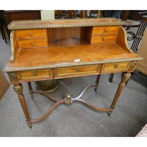 15 - 20TH CENTURY KINGWOOD LADIES  DESK WITH GILT ORMOLU MOUNTS & 7 DRAWERS ON REEDED SUPPORTS 95CM TALL ... 