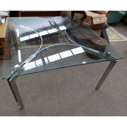 32 - GLASS TOPPED KITCHEN TABLE ON SQUARE CHROME SUPPORTS, WIDTH 130CM