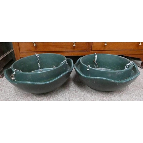 45R - PAIR OF AMBEROL PLASTIC HANGING GARDEN PLANTERS. DIAMETER 42 CM