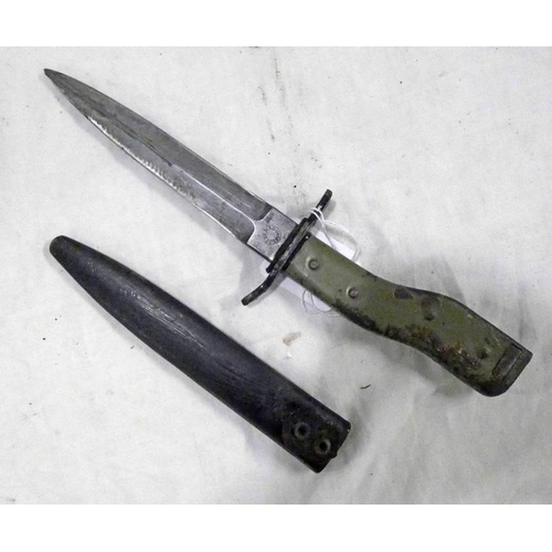 1143 - GERMAN WORLD WAR ONE DEMAG CRANK HANDLE BAYONET TRENCH WITH 14CM LONG BLADE WITH ITS SCABBARD