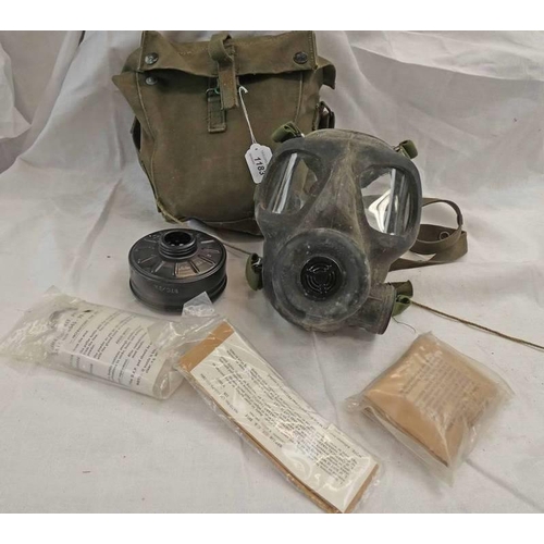 1183 - BRITISH MILITARY S6 RESPIRATOR IN BAG WITH ACCESSORIES