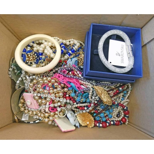 119 - VARIOUS DECORATIVE JEWELLERY INCLUDING SWAROVSKI BRACELET, VARIOUS BEAD NECKLACES , RINGS ETC