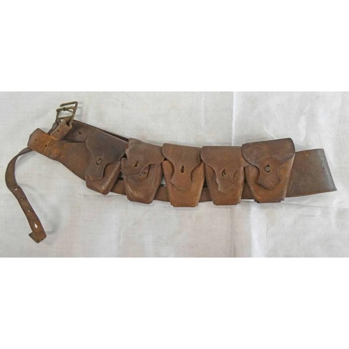 1226 - WORLD WAR ONE BRITISH LEATHER 5 POUCH BANDOLIER WITH VARIOUS MARKS TO INCLUDE A MAKERS NAME