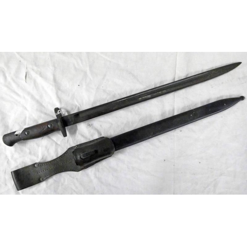 1242 - 1907 PATTERN BAYONET BY CHAPMAN WITH 43CM LONG BLADE WITH ITS ASSOCIATED SCABBARD & FROG