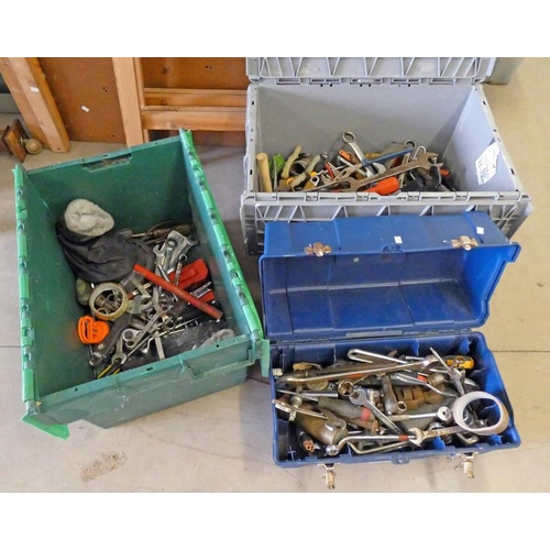 5045E - SELECTION OF VARIOUS TOOLS TO INCLUDE SPANNERS, BRUSHES, PLIERS ETC IN 3 BOXES