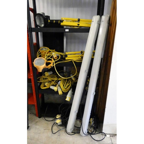 5045M - SELECTION OF VARIOUS FLOOD LIGHTS, CABLING ETC OVER 4 SHELVES & PAIR OF DEFENDER 5FT LED LIGHT FITTI... 