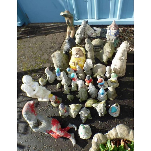 5051K - LARGE ASSORTMENT OF VARIOUS GARDEN ORNAMENTS TO INCLUDE CONCRETE GNOMES, ANIMALS, FIGURES, ETC