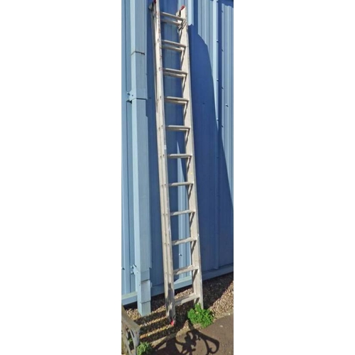 5051V - LARGE ALUMINIUM STEP LADDER