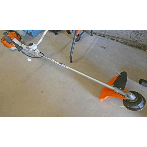 6038 - STIHL FS410C-EM SCRUBCUTTER 40CC PROFESSIONAL BRUSH CUTTER/STRIMMER WITH HARNESS **THIS LOT WILL BE ... 