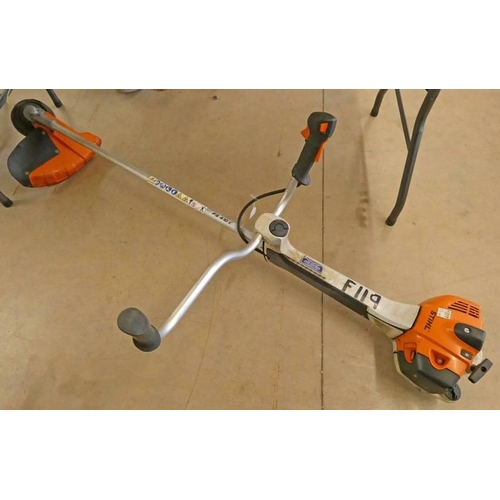 6040 - STIHL FS410C-EM SCRUBCUTTER 40CC PROFESSIONAL BRUSH CUTTER/STRIMMER WITH HARNESS **THIS LOT WILL BE ... 