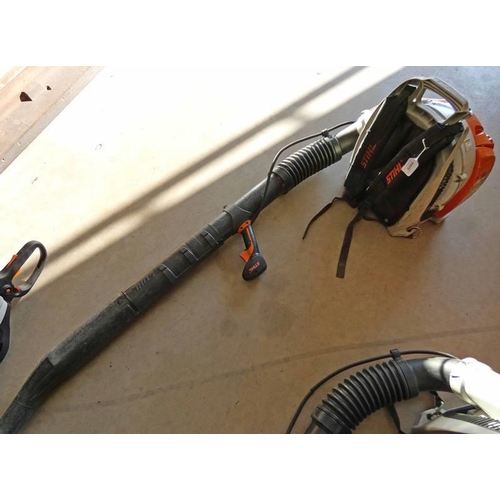 6064 - STIHL BLOWER BR430 56CC BACK PACK LEAF BLOWER **THIS LOT WILL BE SOLD + VAT ON THE HAMMER**