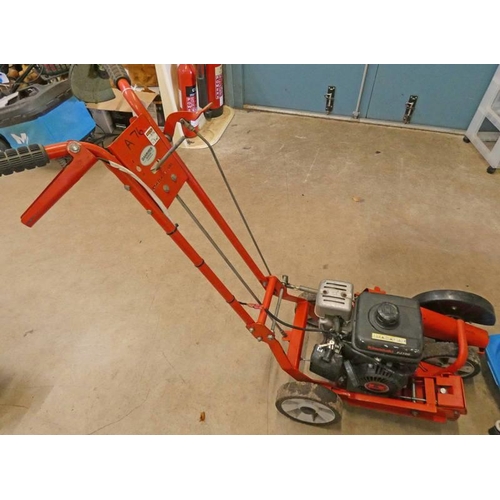 6083 - BUSHRANGER EDGER 4 STOKE LAWN EDGING MACHINE **THIS LOT WILL BE SOLD + VAT ON THE HAMMER**