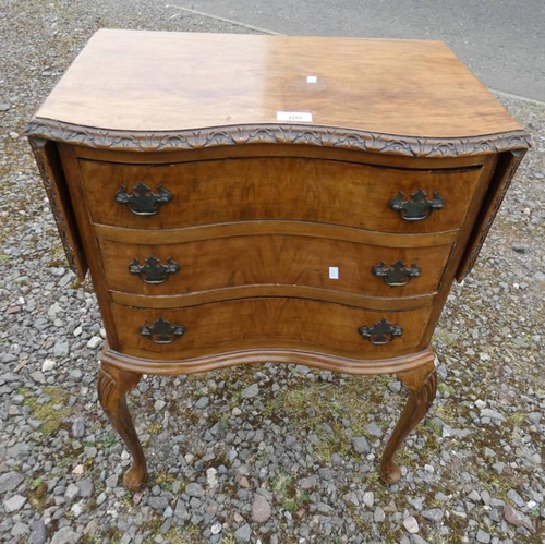 107 - WALNUT 3 DRAWERS CHEST WITH SERPENTINE FRONT AND 2 LEAVES ON QUEEN ANNE SUPPORTS WIDTH 56 CM X HEIGH... 