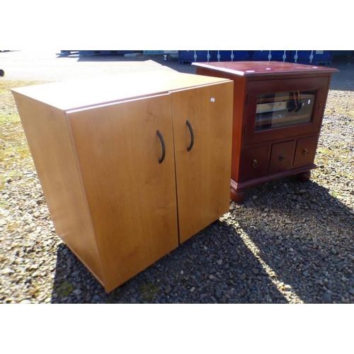 109 - MAHOGANY MEDIA CABINET WITH GLASS PANEL DOOR OVER 3 DRAWERS & 2 DOOR CABINET