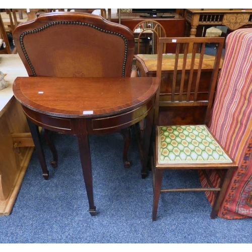 156 - MAHOGANY HALF MOON TABLE AND OAK HAND CHAIR ON SQUARE SUPPORTS LENGTH 75 CM