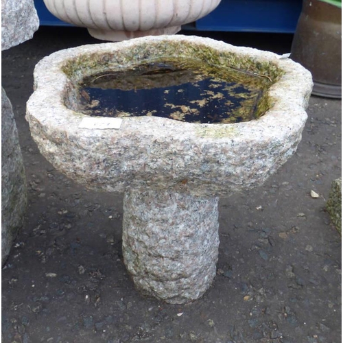 171 - PINK GRANITE BIRDBATH, DIAMETER 35CM X HEIGHT 35CM