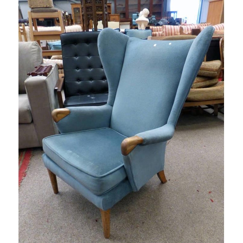 181 - WINGBACK ARMCHAIR ON TURNED SUPPORTS