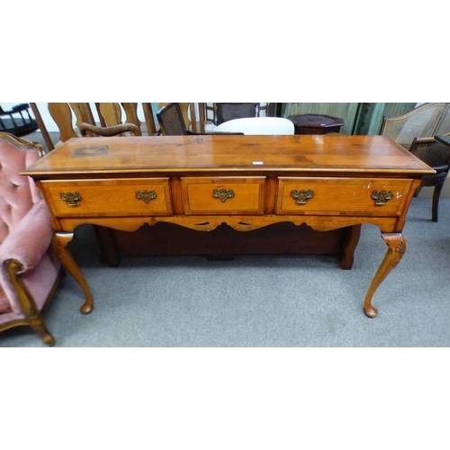 23 - 19TH CENTURY STYLE YEW WOOD HALL TABLE WITH 3 DRAWERS ON QUEEN ANNE SUPPORTS, LENGTH 166CM