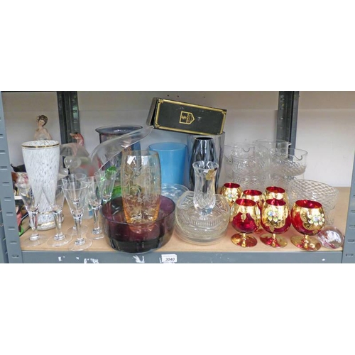 3040 - 12 CUT GLASS RINSER BOWLS, GOOD SELECTION COLOURED GLASS & CRYSTAL OVER ONE SHELF